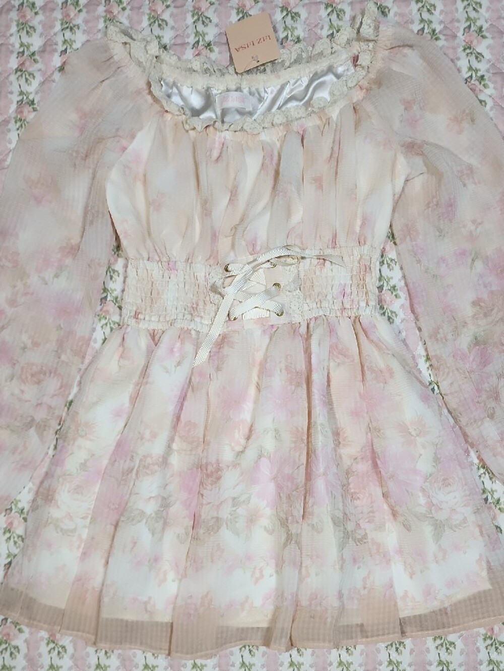 NWT LIZ LISA 🎀 Pastel Two-tone gradient Pink Floral Lace-Up Peasant Blouse